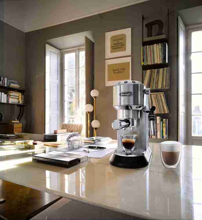 De'Longhi Dedica Style Traditional Barista Pump Espresso Machine