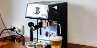 DeLonghi ECP33 21 Espresso Coffee Machine