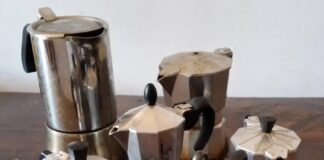 do italians use moka pots