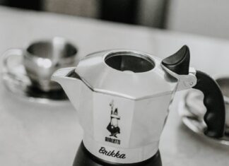 which bialetti makes crema