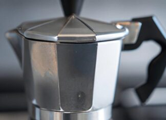 how do i use a bialetti moka pot