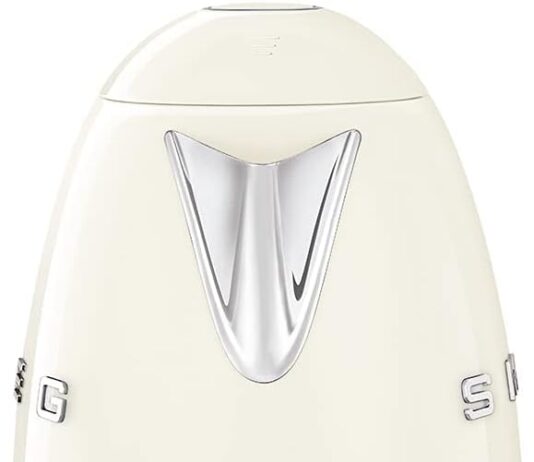 smeg cream stainless steel kettle review