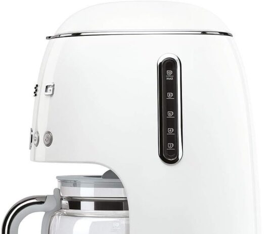 smeg dcf02whuk drip coffee machine auto start mode reuseable filter digital display anti drip system aroma intensity opt